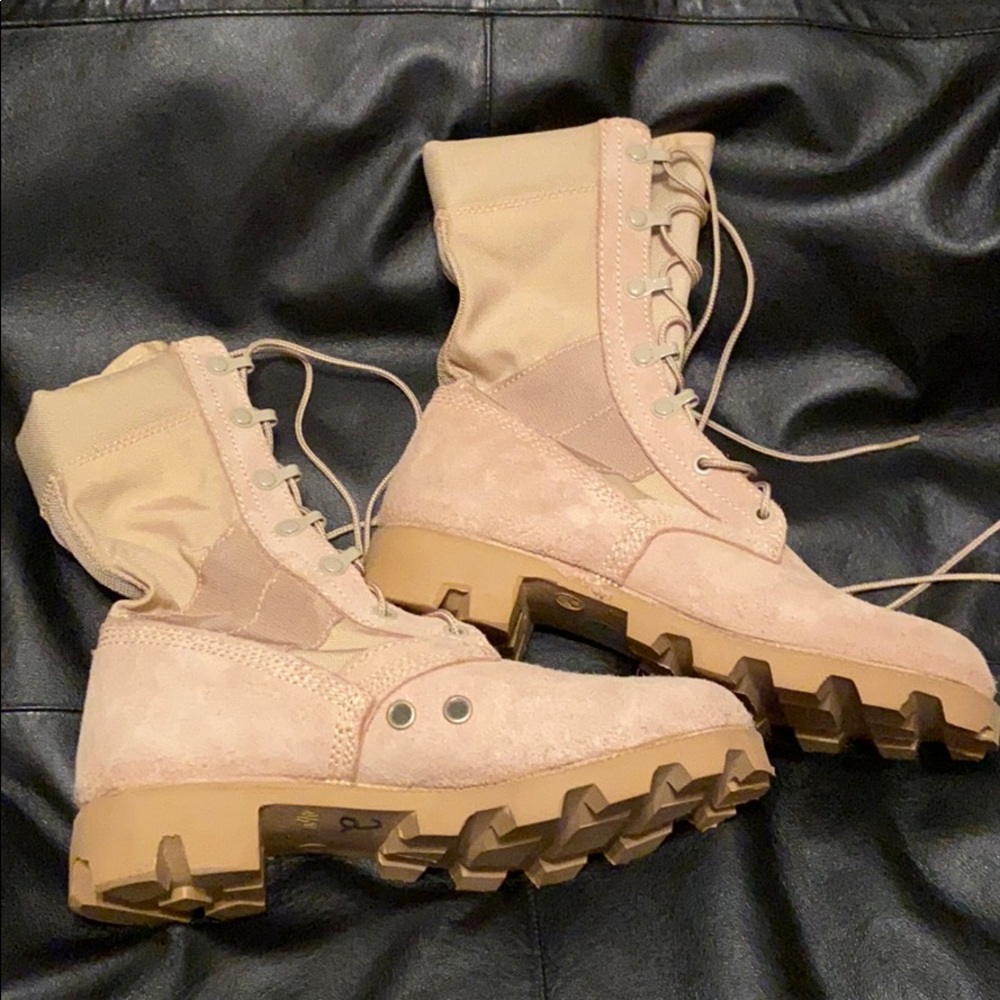 Brand New WELLCO Jungle Combat Boots